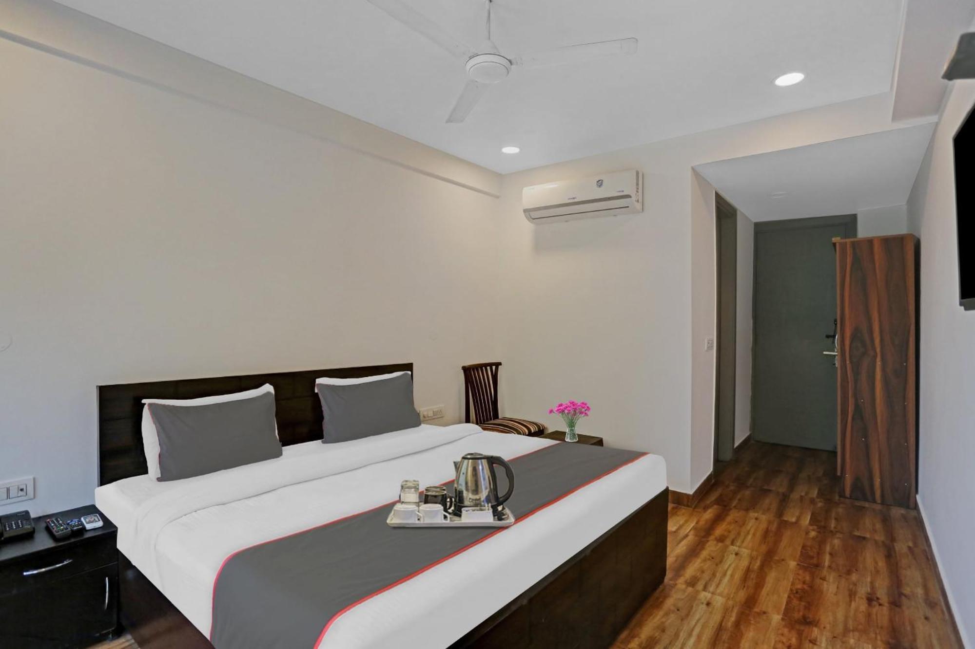 Hotel O The Grand Palm Gurgaon Exterior photo