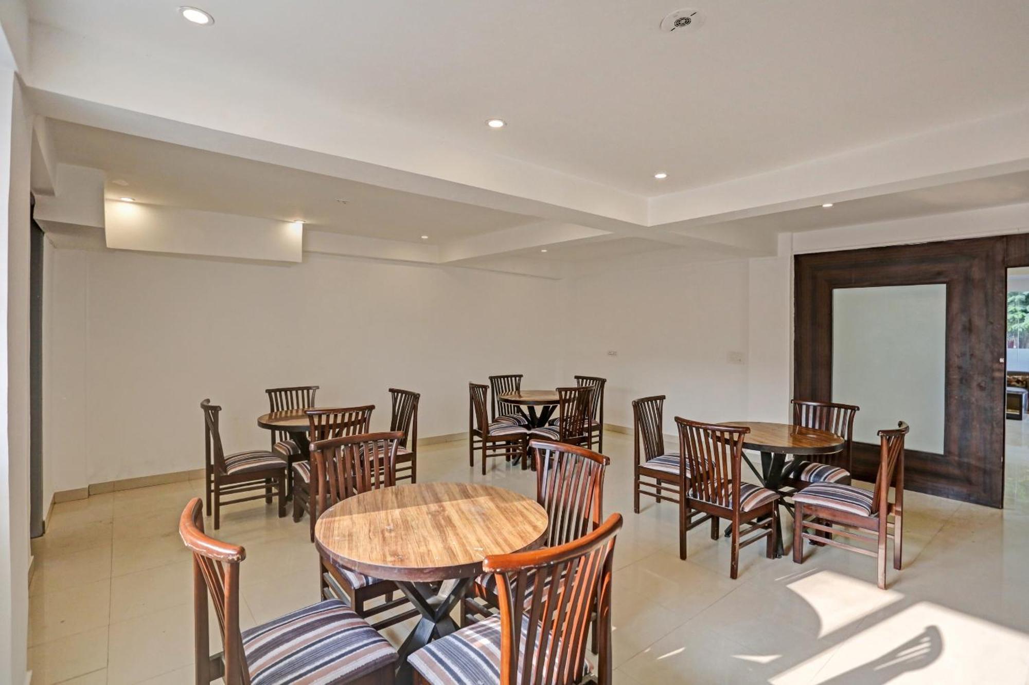 Hotel O The Grand Palm Gurgaon Exterior photo